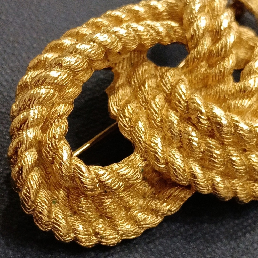 ✨️SOLD✨️Christian Dior ✨ Knot Brooch - Picture 5 of 6